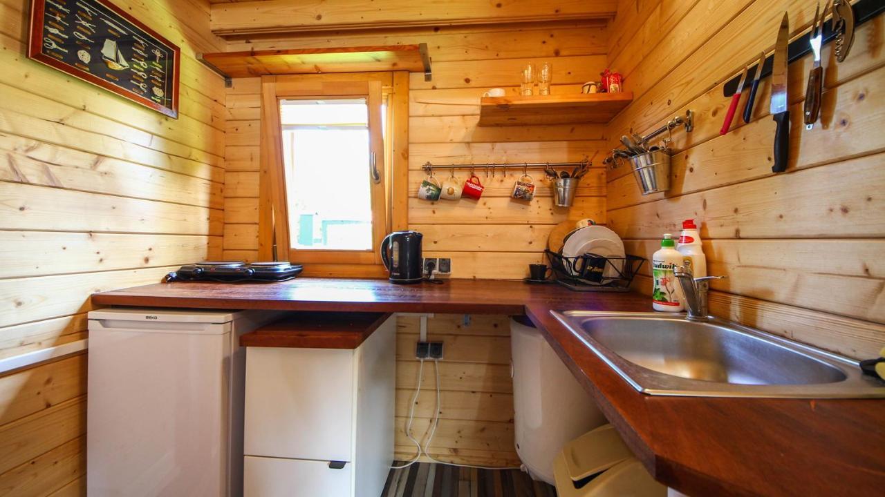 Pokoje I Domki Letniskowe Bros Dziwnów Exterior foto